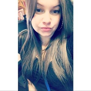 Meet your Posher, Melissa