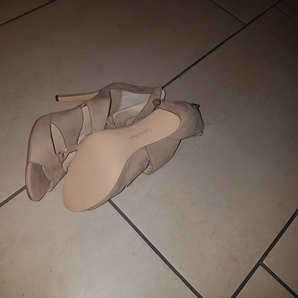 Calvin Klein lace up heel