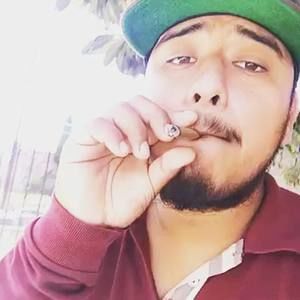 Meet your Posher, Carlos