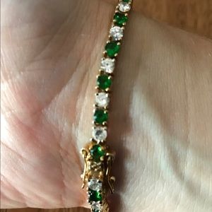 Women's jewelry bracelet: bracelet