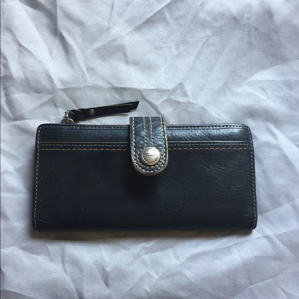 Fossil wallet
