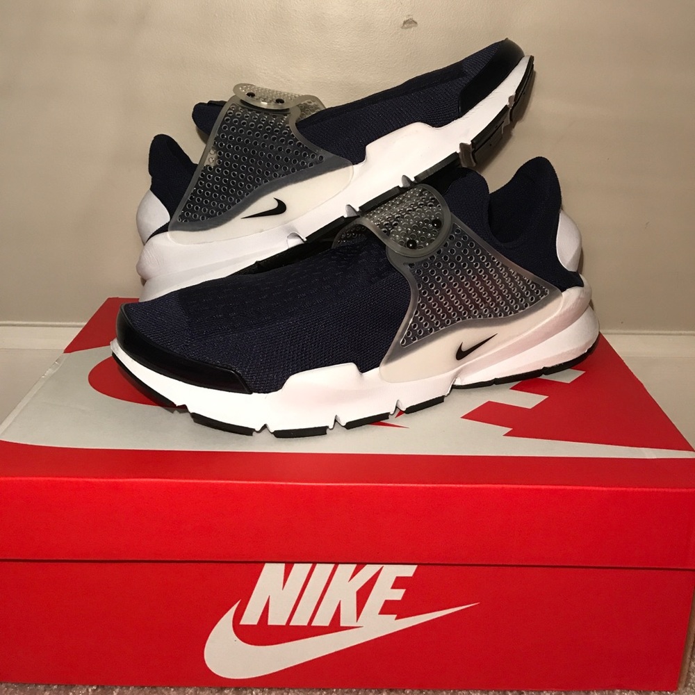 **Brand New** Nike Sock Dart