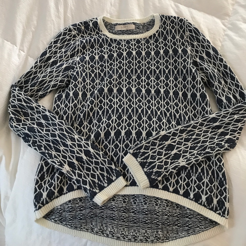 Loft sweater small