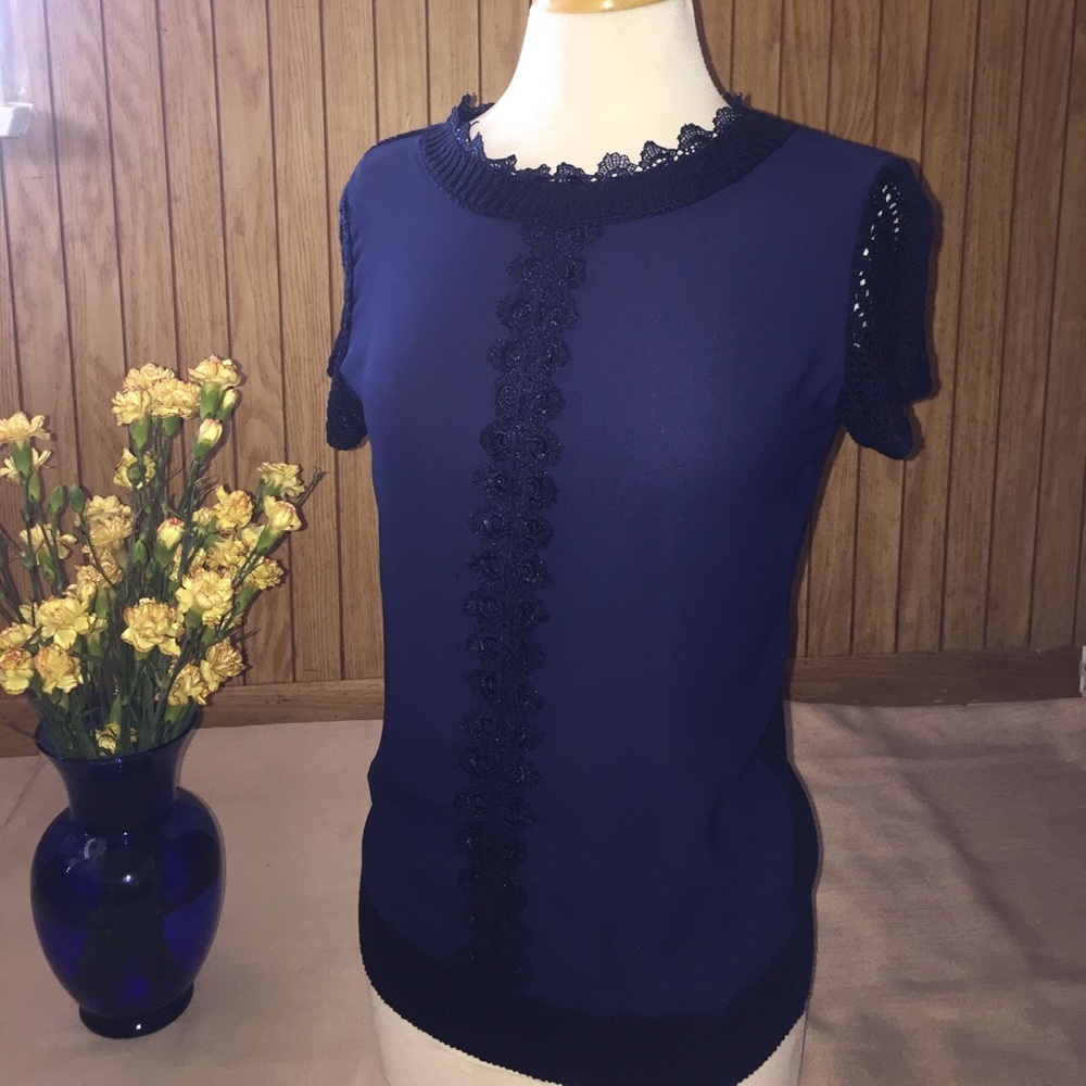 Esley Blouse
