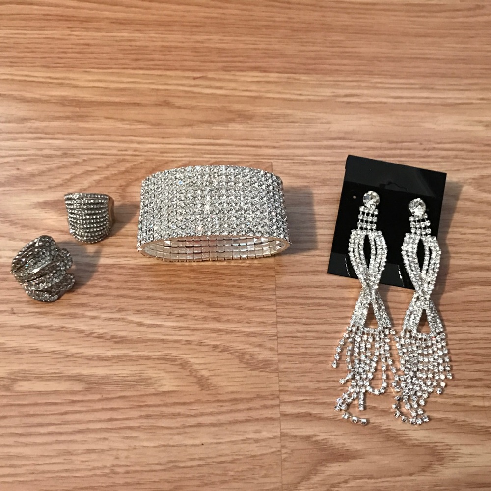 All That Glitters Gems Jewlery