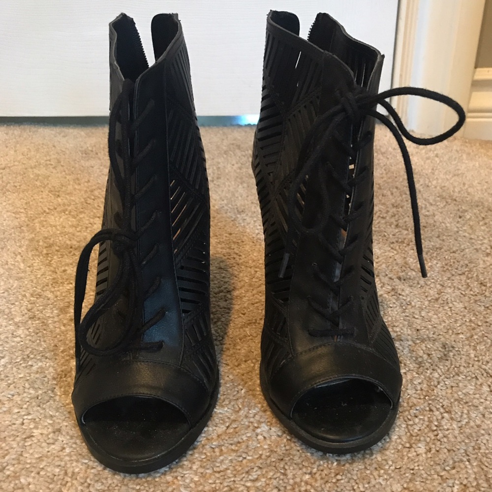 Black Mix No. 6 Priamo Lace Up bootie