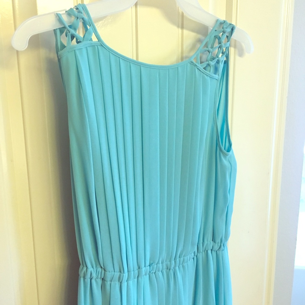 Jessica Simpson Sleeveless dress