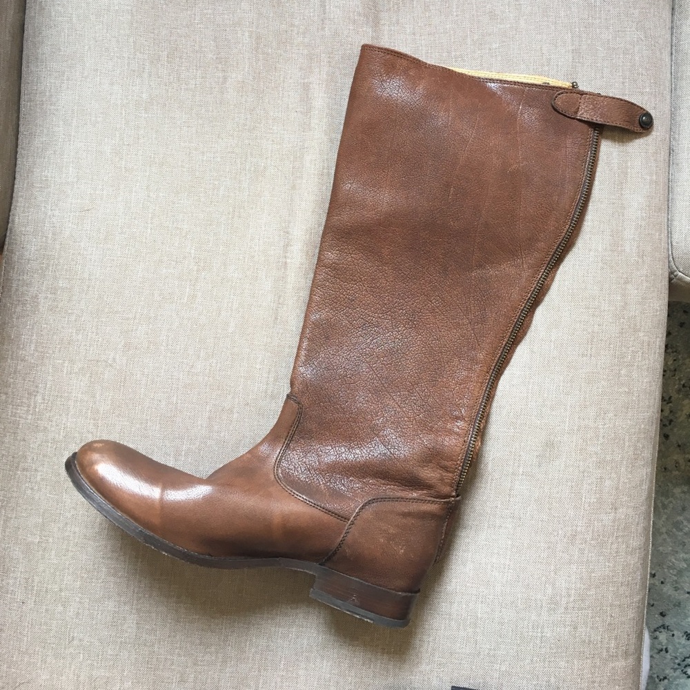 BRAND NEW, NEVER WORN "MELISSA" FRYE BOOTS!