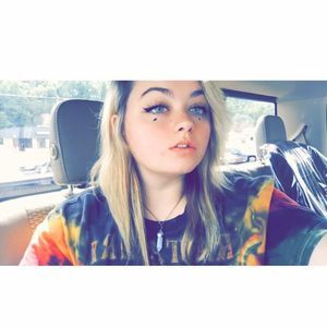 Meet your Posher, Brittany