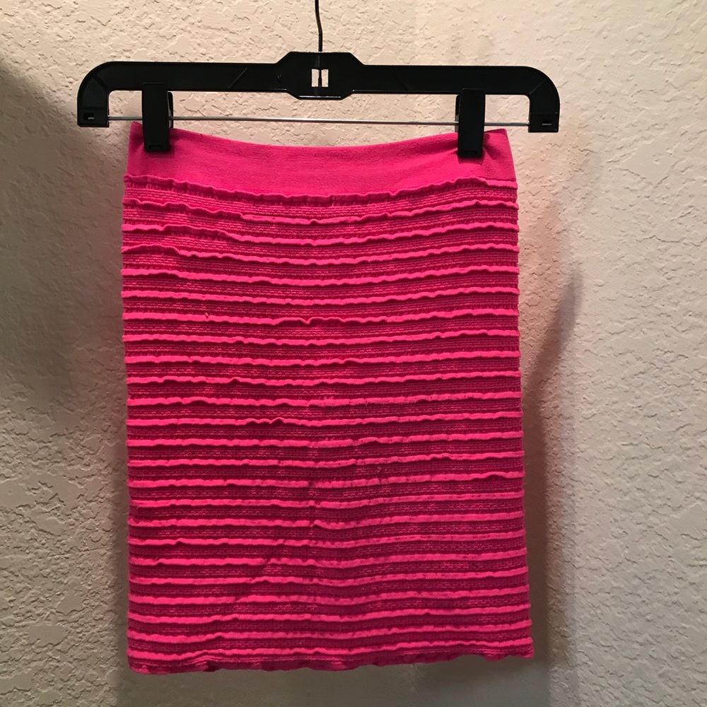 BEBE SKIRT