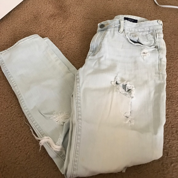 Vigoss Distressed Light wash jeans - Picture 1 of 4