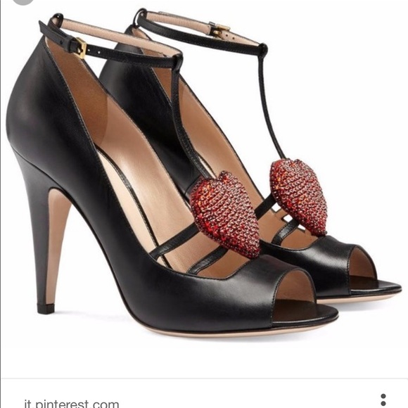 Gucci Shoes - ❤️Authentic Gucci Molina Pump w/box, 2 shoe bags❤️