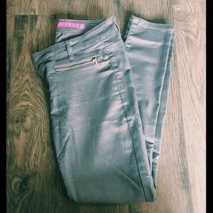 Tinseltown skinny pants