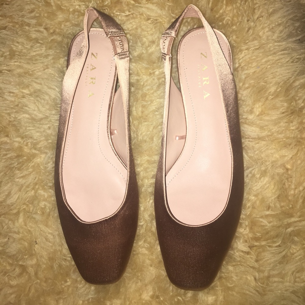 *SOLD* Zara trafaluc flats size 6