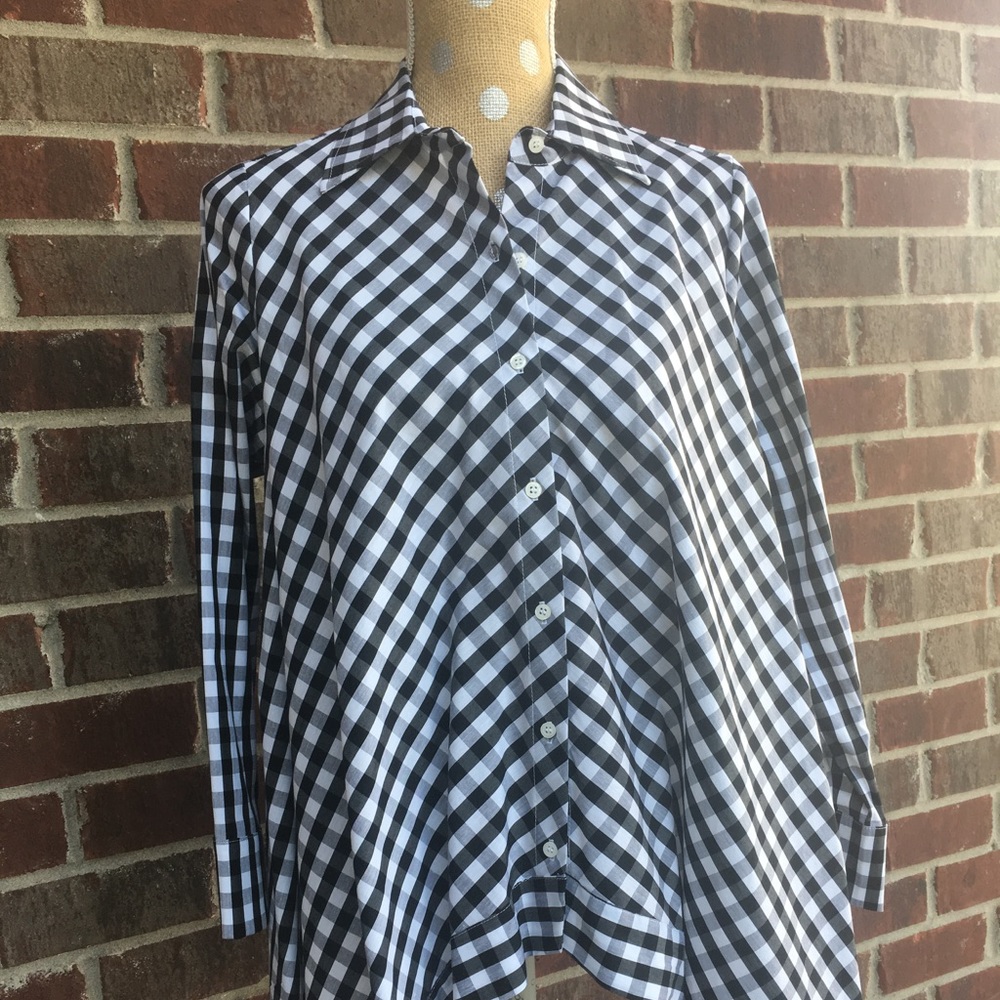 Black & White Gingham Shirt with Handkerchief Hem