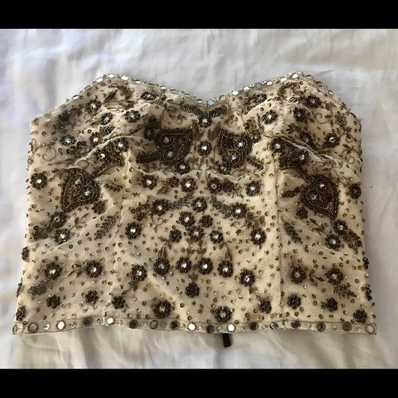 Top - Picture 1 of 2