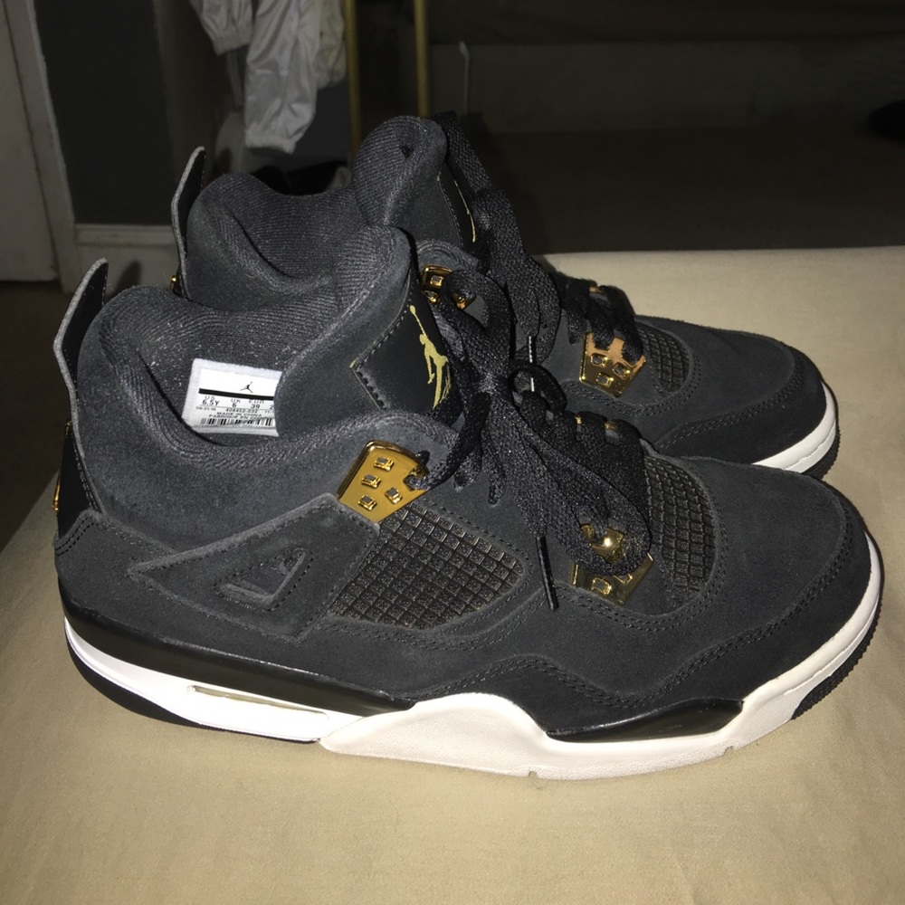 Jordan retro 4 royalties