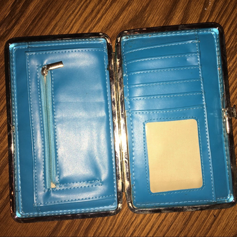 Wallet - Picture 2 of 3
