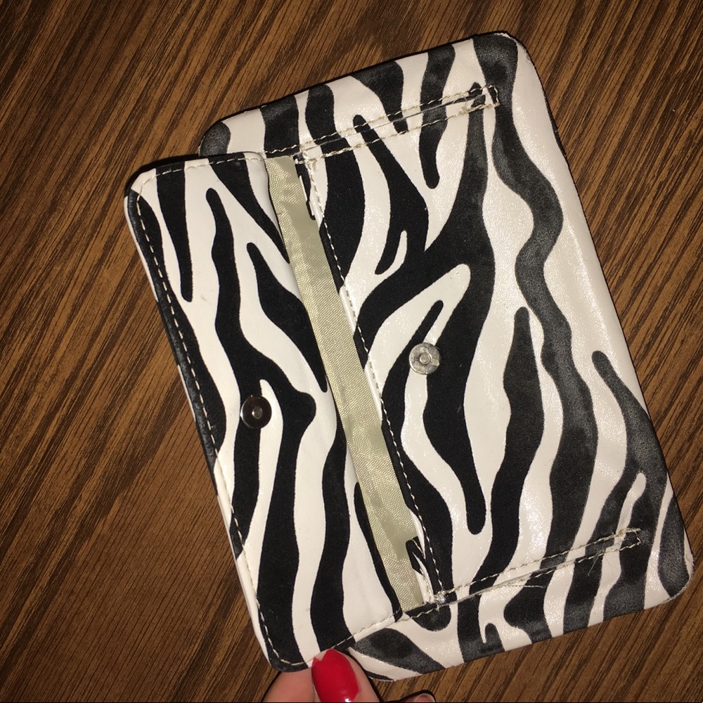 Wallet - Picture 3 of 3