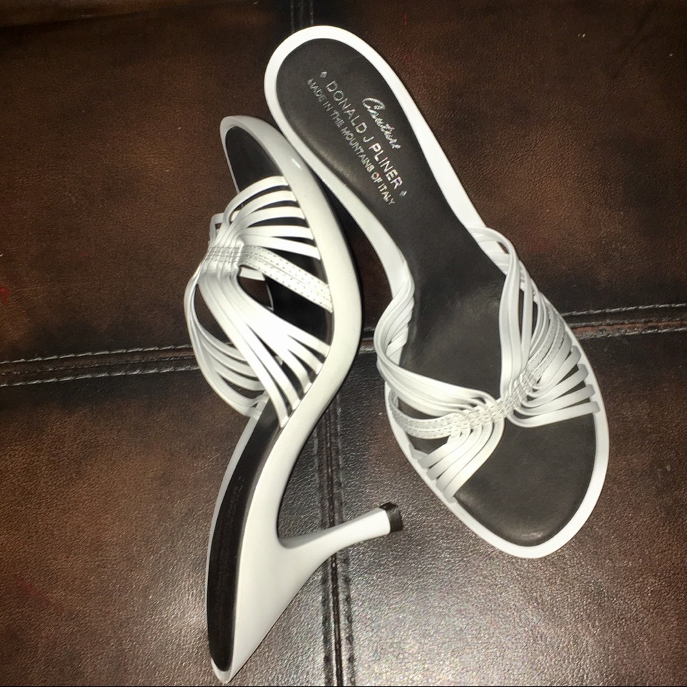 DONALD J PLINER White Leather Heels Shoes 6.5 New