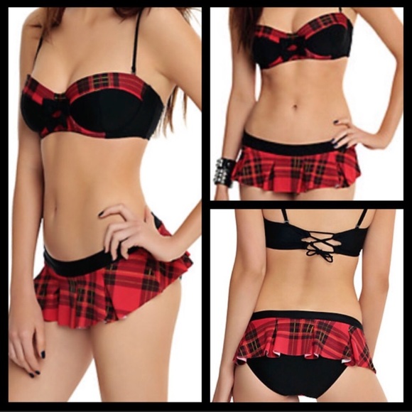 Hot Topic Other - Hot Topic bikini set sz S perfect condition