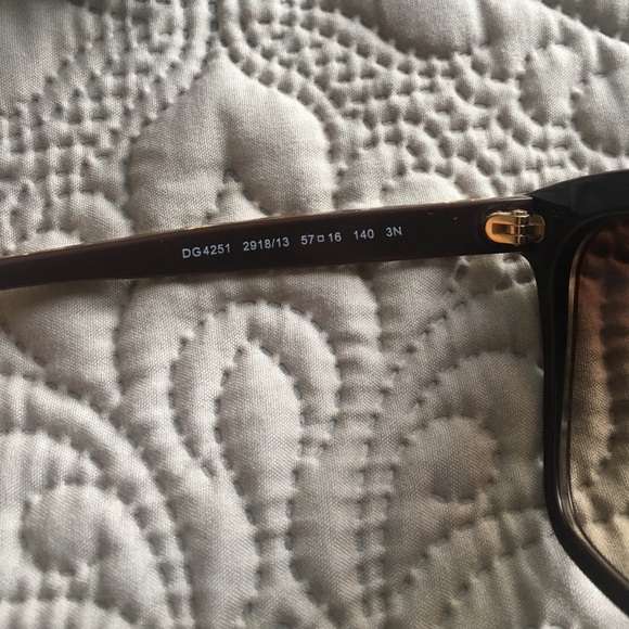 Dolce & Gabbana Sunglasses! ☀️ - Picture 5 of 6