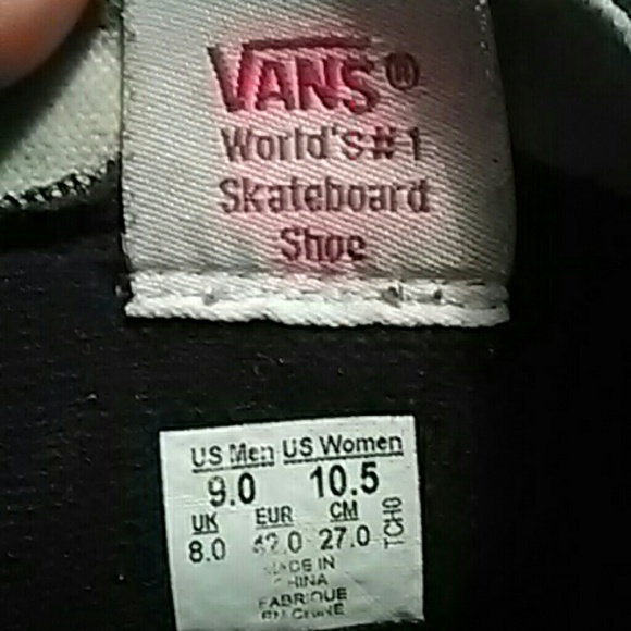 Vans - Picture 2 of 4