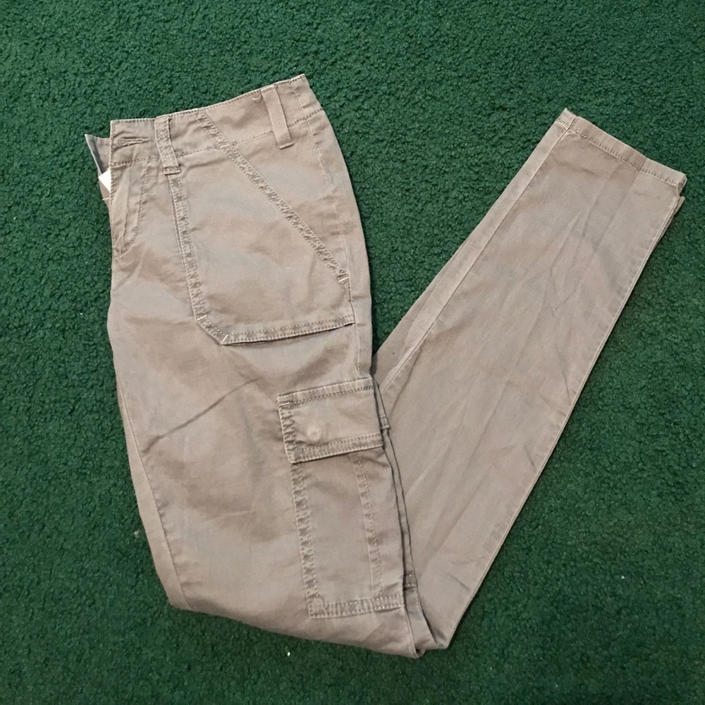 Straight legged pants - gray