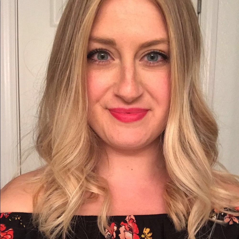 Meet your Posher, Julie!