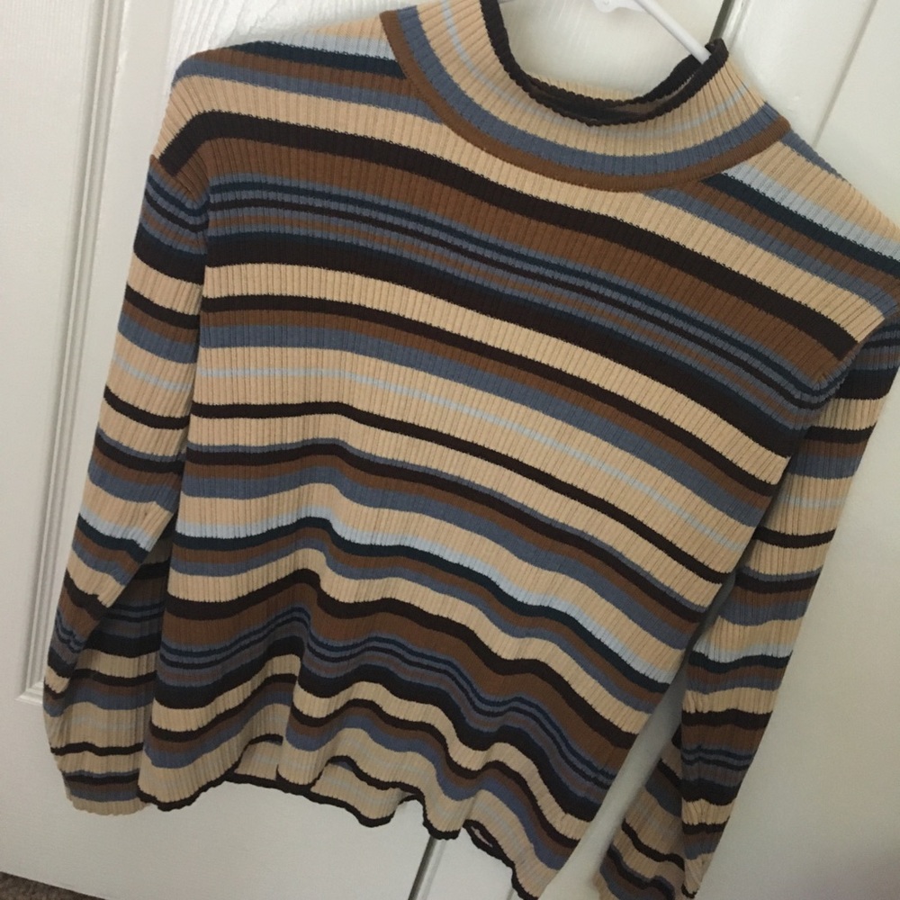 Striped turtle neck