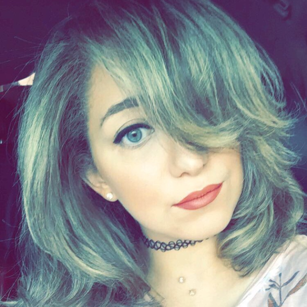 Meet your Posher, Zeena