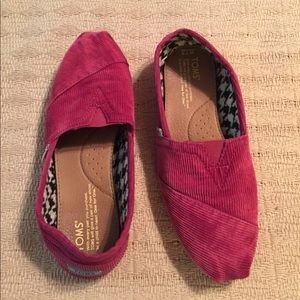 Classic TOMS pink corduroy