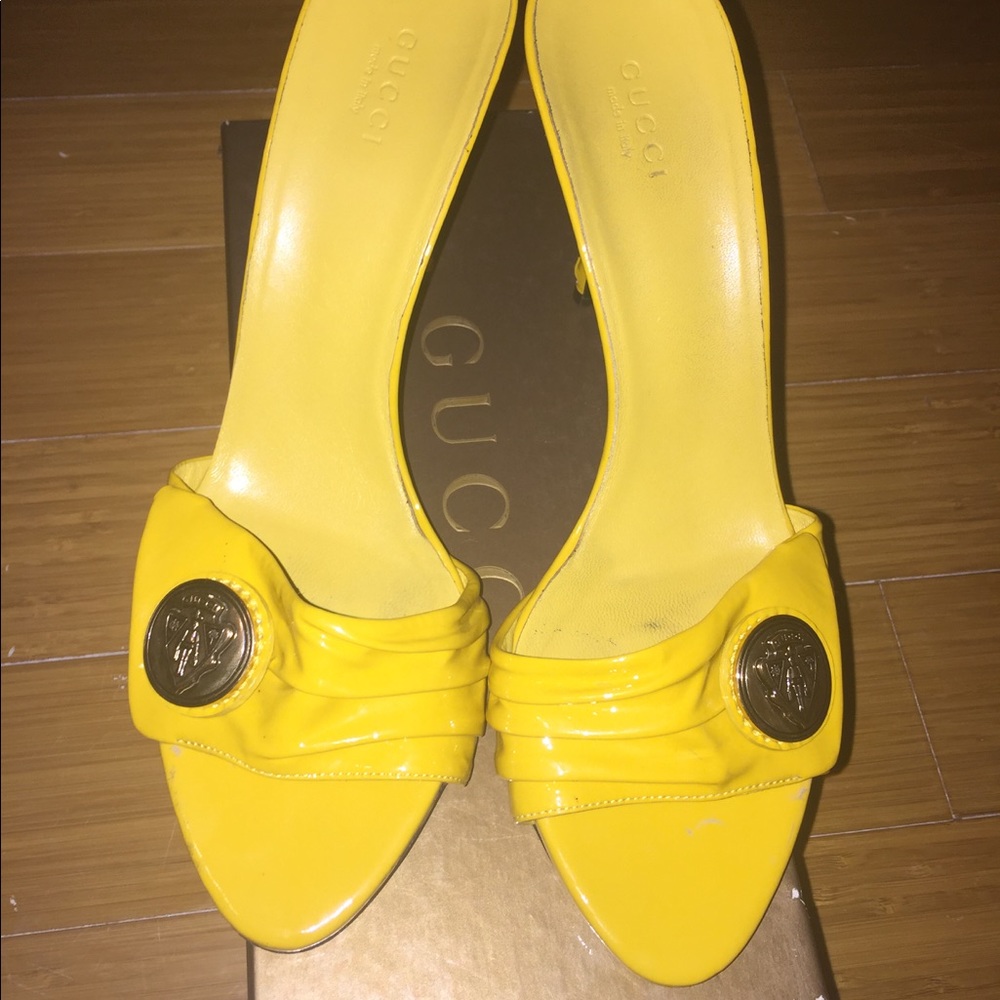 Gucci patent yellow mules - Picture 3 of 7