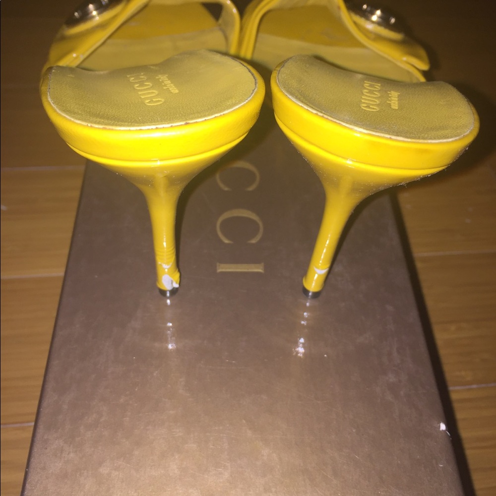 Gucci patent yellow mules - Picture 5 of 7