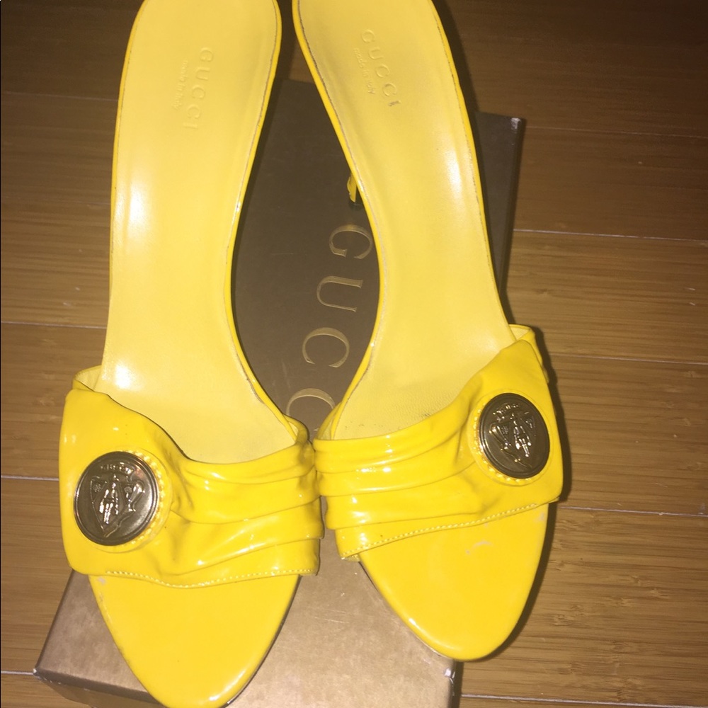 Gucci patent yellow mules - Picture 7 of 7