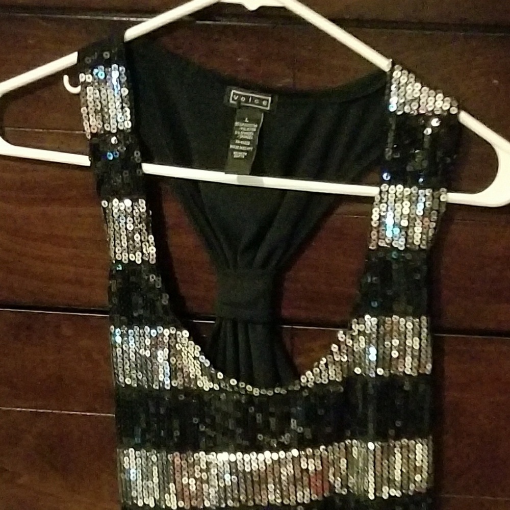 Sleeveless racer back top