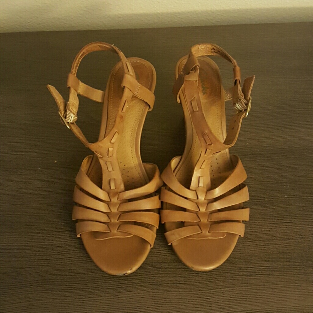 Clarks Low Heel Sandals