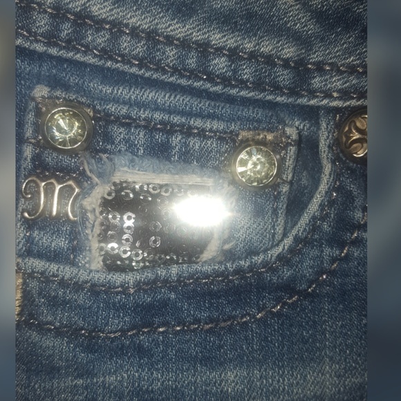 π NEW Miss Me Silver Sequin Sparkling Jeans - Picture 3 of 4