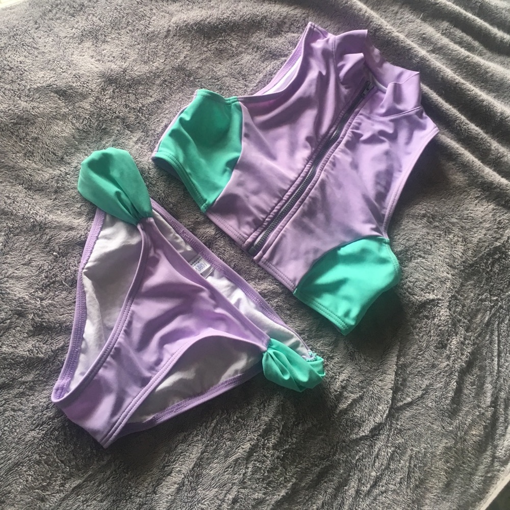 Brand new never worn 2 piece bathing suit