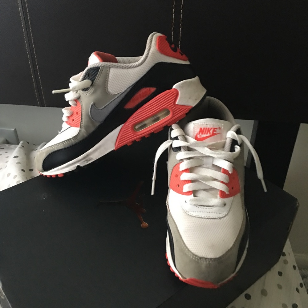 Nike Air Max - Picture 1 of 4