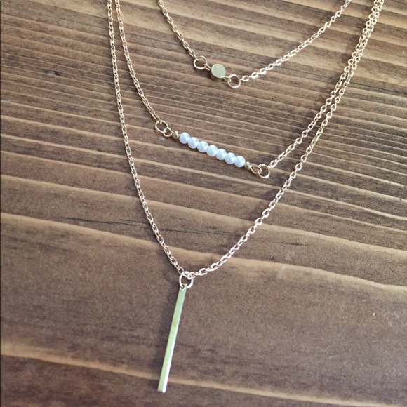 Three tiered gold necklace - Picture 2 of 2