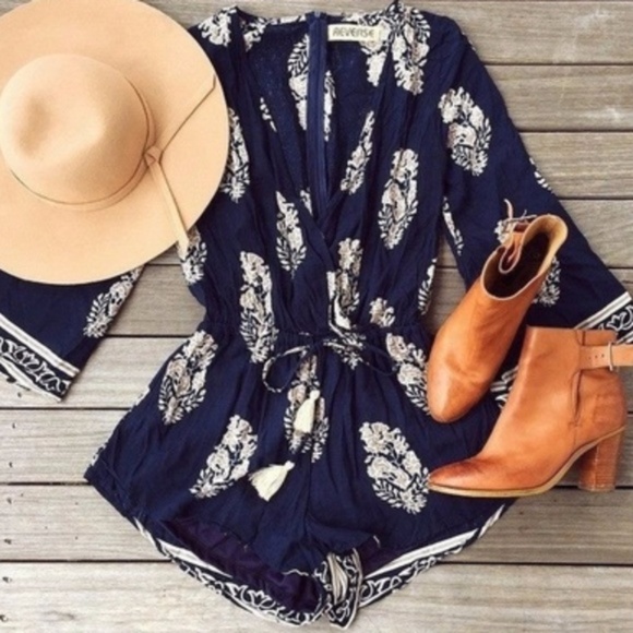 ‼️S LEFT‼️ Deep V-Neck Feather Romper - Picture 2 of 2