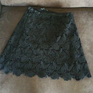Black express skirt