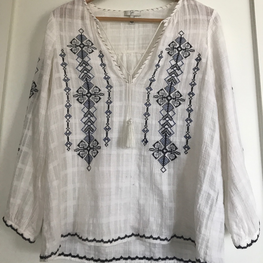 Greecian linen top . Full length button sleeve