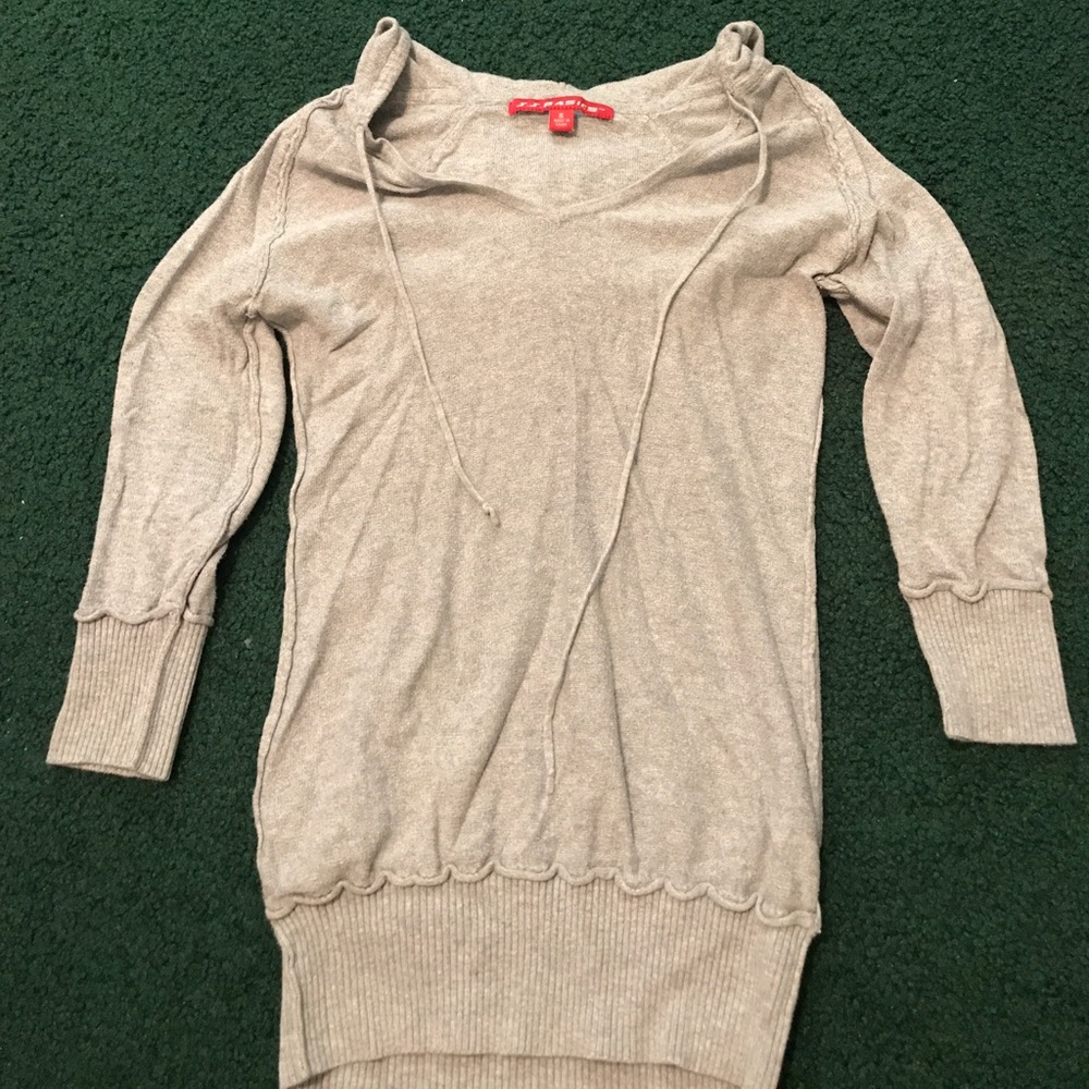 JJ Basics Hooded Sweater