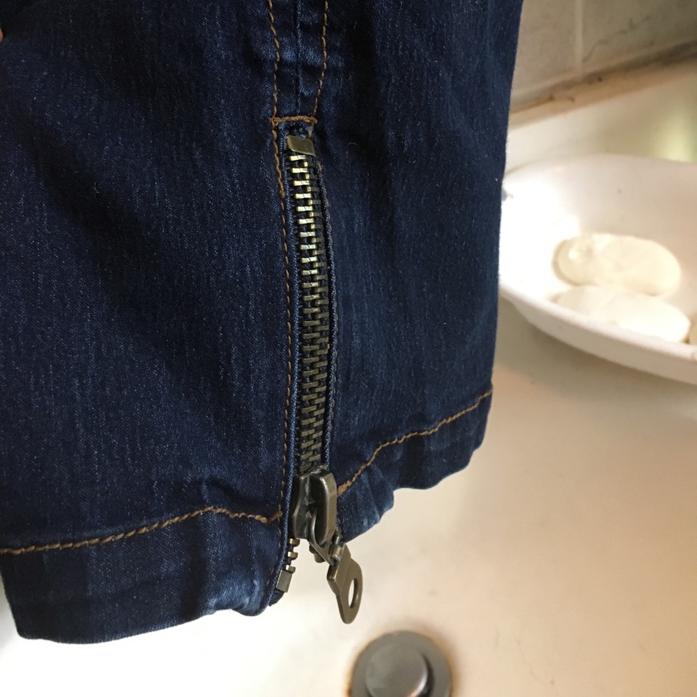 Juke box capris - Picture 6 of 6