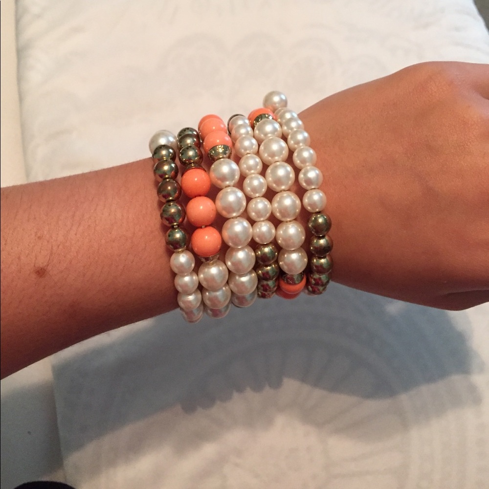 Women's bracelet