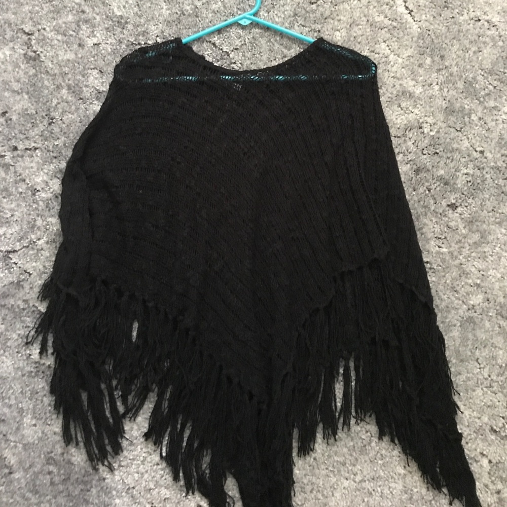 New York & Company black poncho