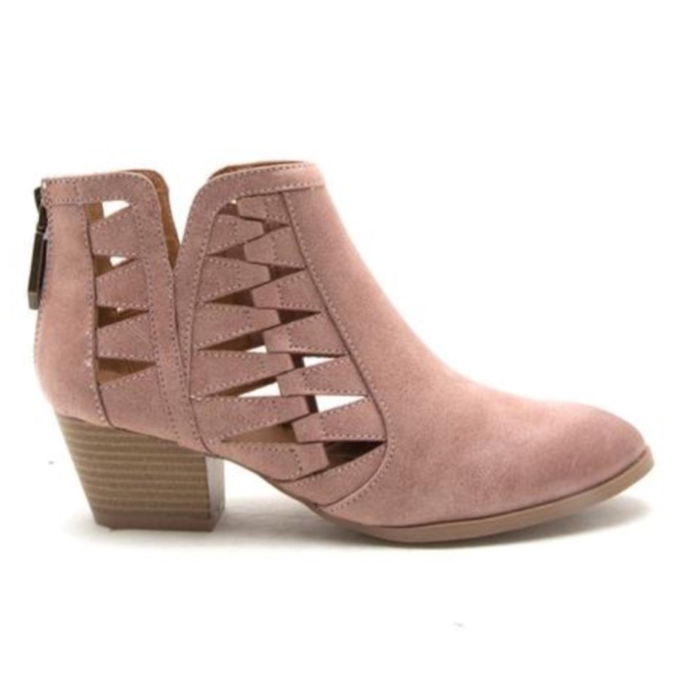🎊🎊RELISTING🎊🎊Blush Cutout Ankle Bootie - Picture 5 of 7