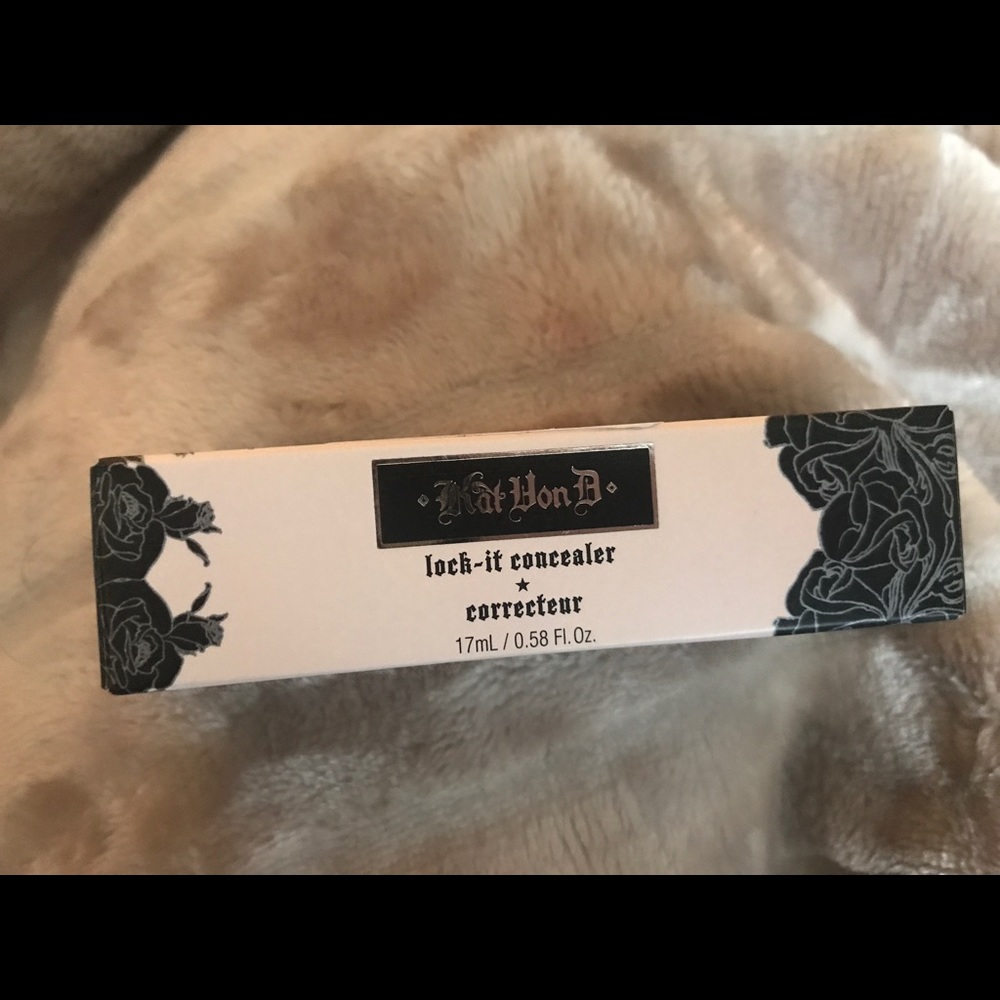 Kat Von D Lock it Concealer